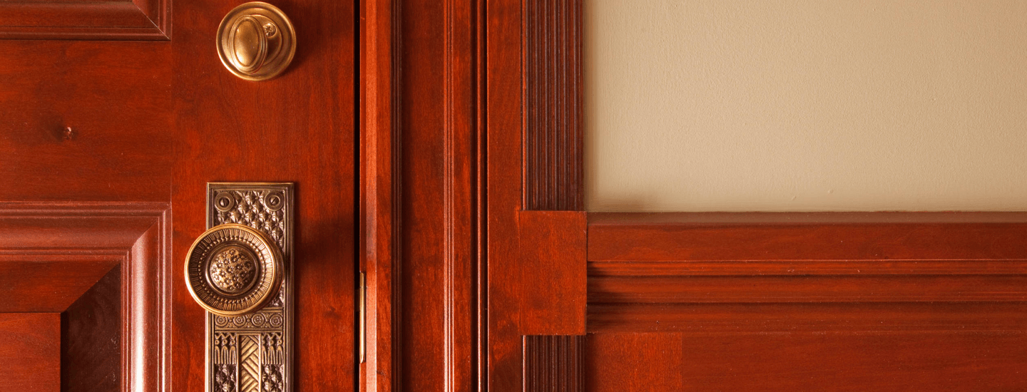 Choosing the Best Hardware for Interior Doors - A Complete Guide